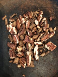 Roasted pecans, dandelion root and cinnamon